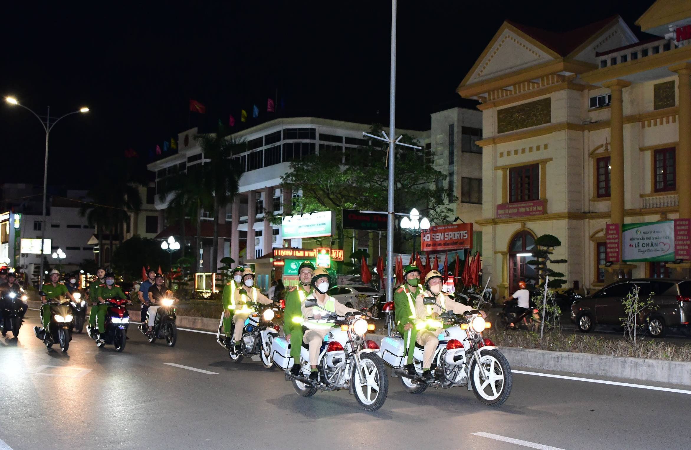 Công an quận Lê Chân: Ra quân đảm bảo ANTT dịp Tết Quý Mão 2023